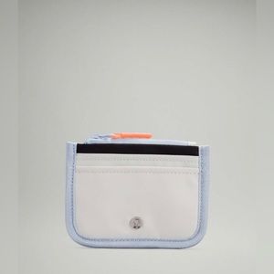 lululemon true identity card case